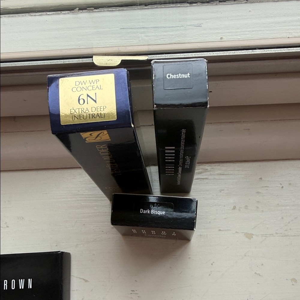 New large lot Bobbi Brown Concealer Kit Set with Estee Lauder concealers - Picture 2 of 5
